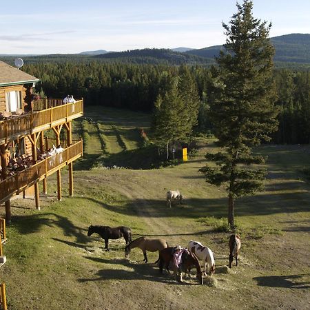 108 Mile Ranch Spruce Hill Resort & Spa מראה חיצוני תמונה