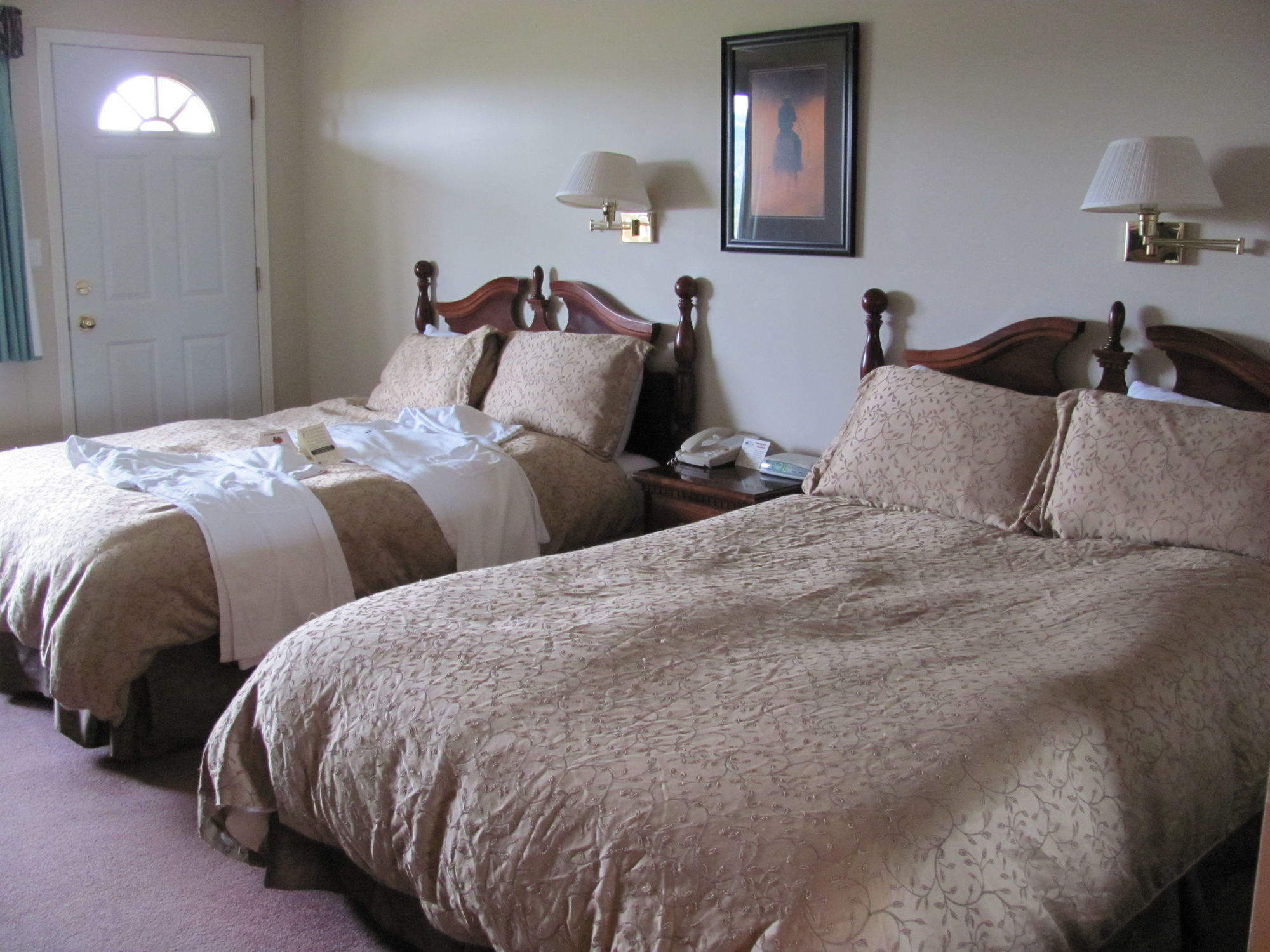 108 Mile Ranch Spruce Hill Resort & Spa מראה חיצוני תמונה